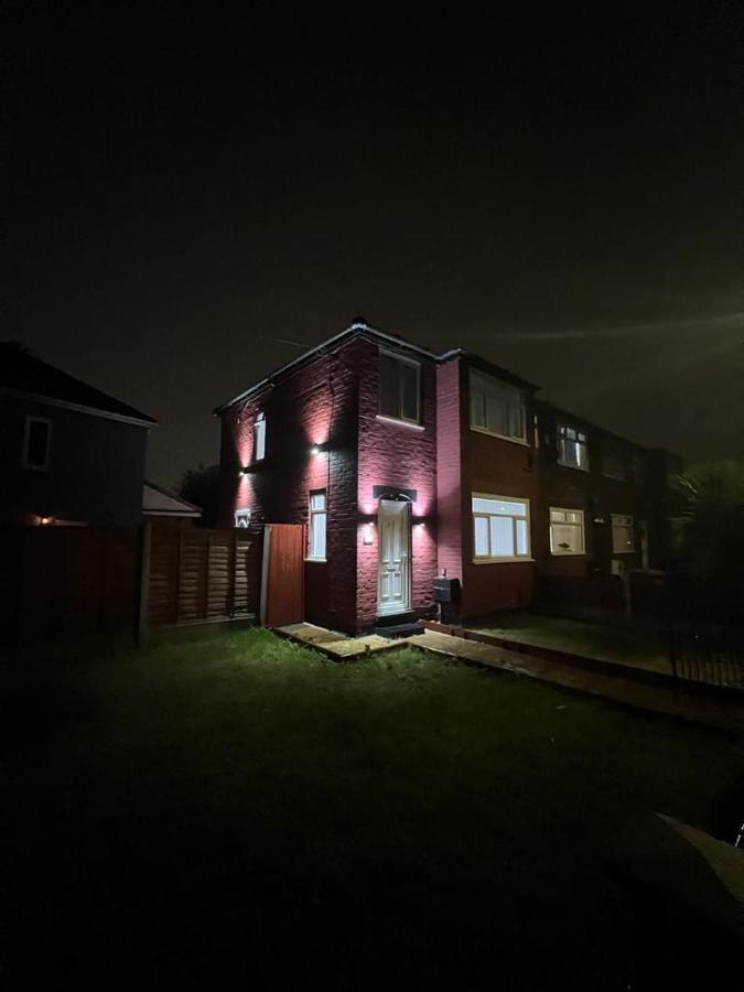 Holiday home Droylsden Manchester